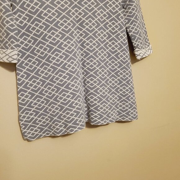 Anthropologie | Moth Gray & White Abstract Print Turtleneck Sweater (Size Small) - Picture 13 of 15